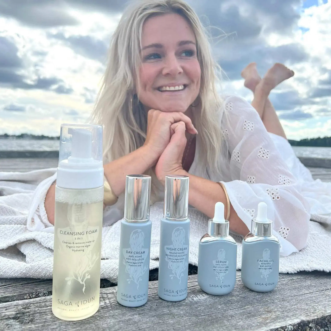 Stora hudvårdspaketet med ekologiska produkter som rengöring, serum, dagkräm, nattkräm, ansiktsolja